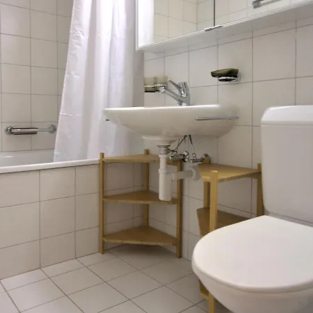 Apartamento Chesa Ginellas By Interhome