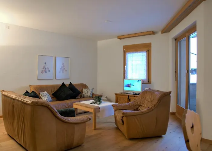 Appartement Chesa Ginellas By Interhome