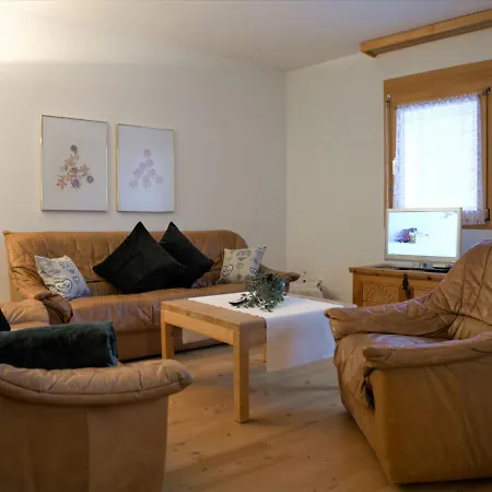 Chesa Ginellas By Interhome